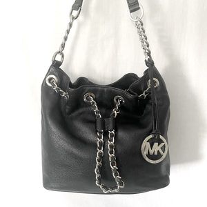 EUC Michael Kors leather bucket bag